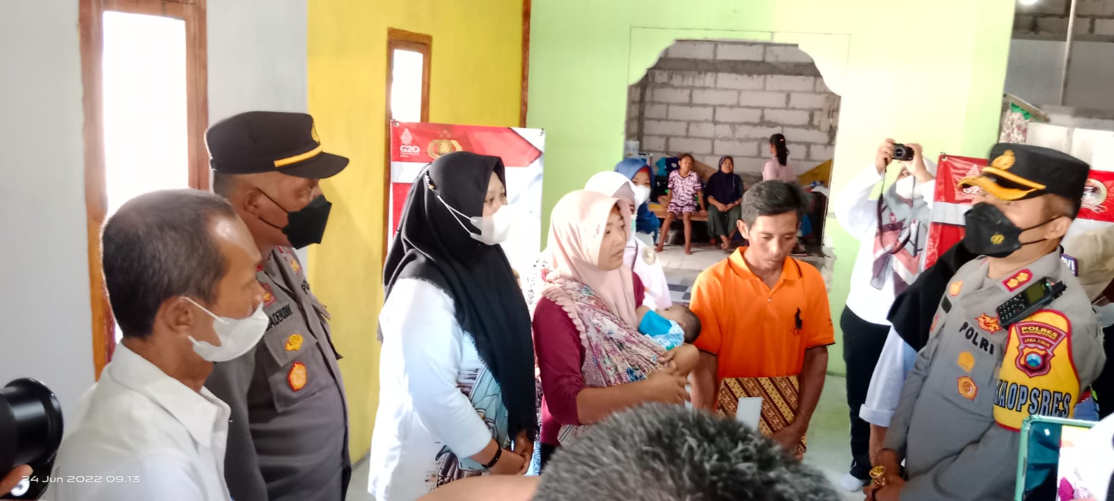 KUNJUNGAN KAPOLRES DALAM RANGKA BHAKTI SOSIAL HUT BAYANGKARA